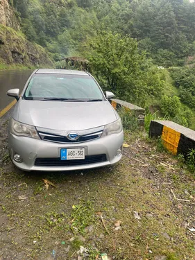 Toyota Corolla Fielder Hybrid 2013