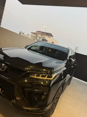 Toyota Fortuner GR-S 2024