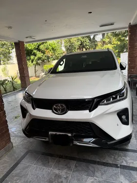 Toyota Fortuner Legender  2022