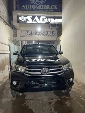 Toyota Hilux Revo V Automatic 2.8 2019
