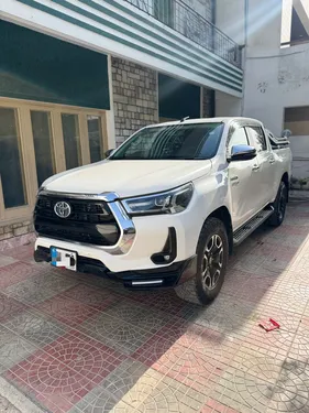 Toyota Hilux Revo V Automatic 2.8 2021