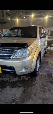 Toyota Hilux Vigo G 2011