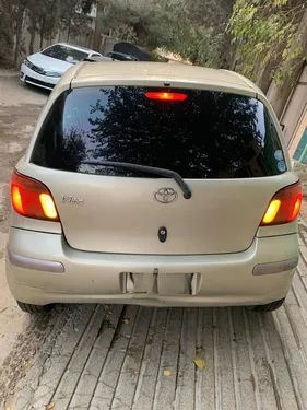 Toyota Vitz F 1.0 2005