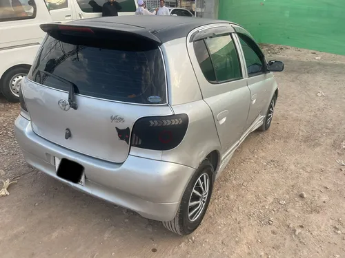 Toyota Vitz FL 1.0 2001