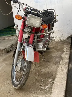 Yamaha Royale YB 100 2011