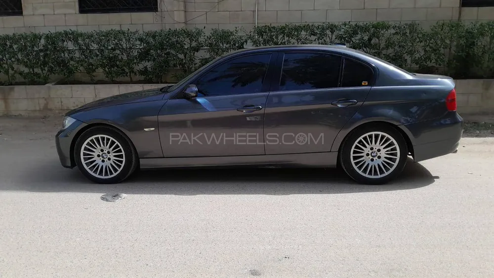 بی ایم ڈبلیو 3 سیریز 2006 for Sale in کراچی بی ایم ڈبلیو 3 سیریز 2006 for Sale in کراچی Image-6