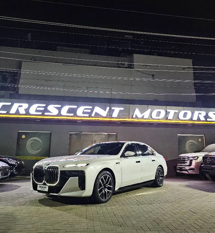 BMW 7 Series 2023 for Sale in Karachi Image-1