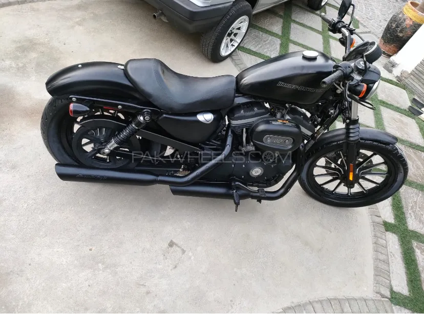 Harley Davidson Iron 883 2011 for Sale Image-1