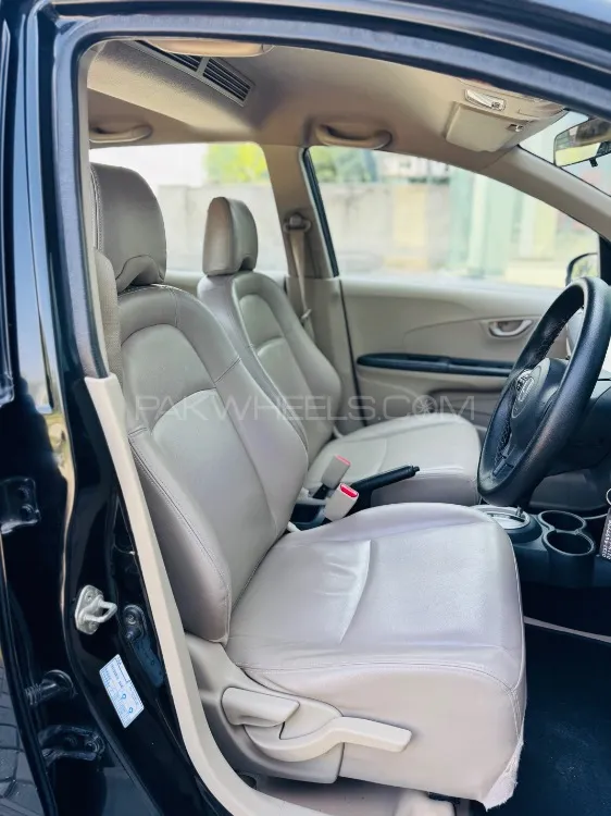 Honda BR-V 2017 for Sale in Jhelum Honda BR-V 2017 for Sale in Jhelum Image-8
