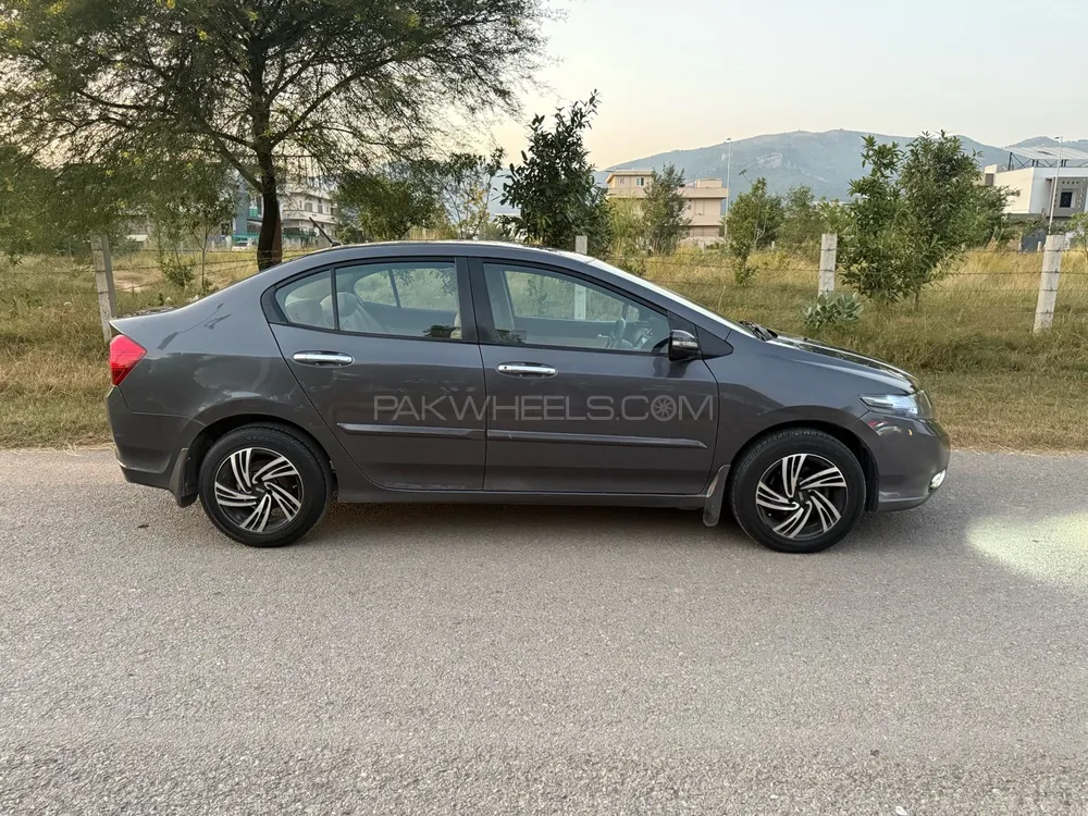 ہونڈا سٹی 2021 for Sale in اسلام آباد ہونڈا سٹی 2021 for Sale in اسلام آباد Image-13