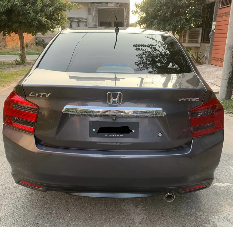 ہونڈا سٹی 2021 for Sale in فیصل آباد ہونڈا سٹی 2021 for Sale in فیصل آباد Image-3
