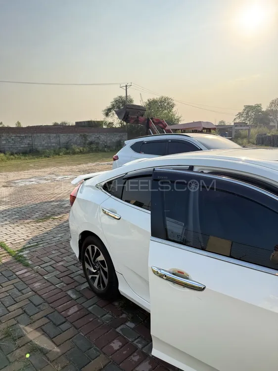 Honda Civic 2016 for Sale in Gujranwala Image-1