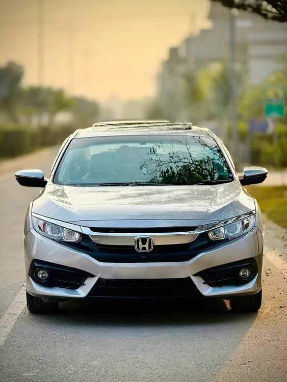 Honda Civic 2017 for Sale in Faisalabad Honda Civic 2017 for Sale in Faisalabad Image-1