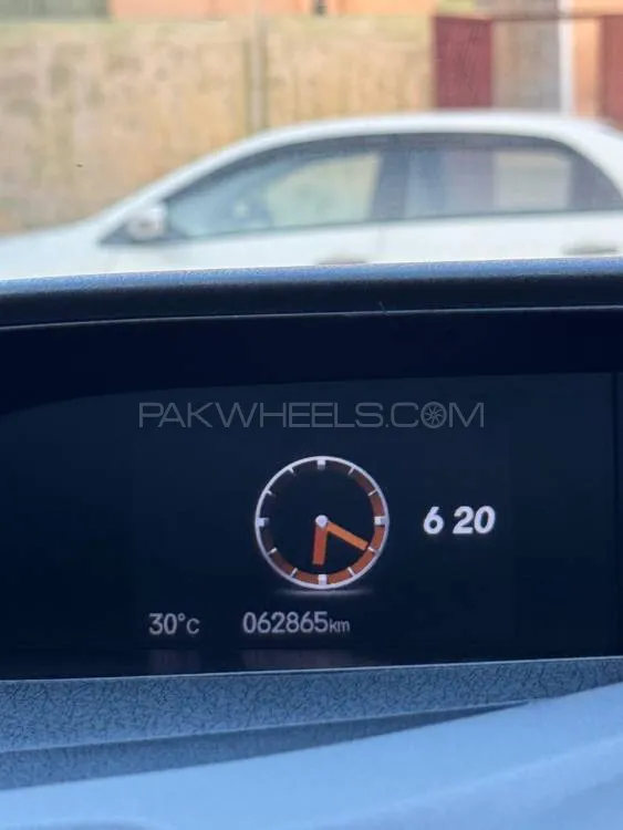 Honda Civic 2014 for Sale in Islamabad Honda Civic 2014 for Sale in Islamabad Image-5