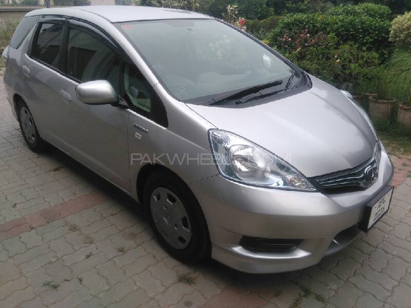 Honda Fit 2013 for Sale in Sialkot Image-1