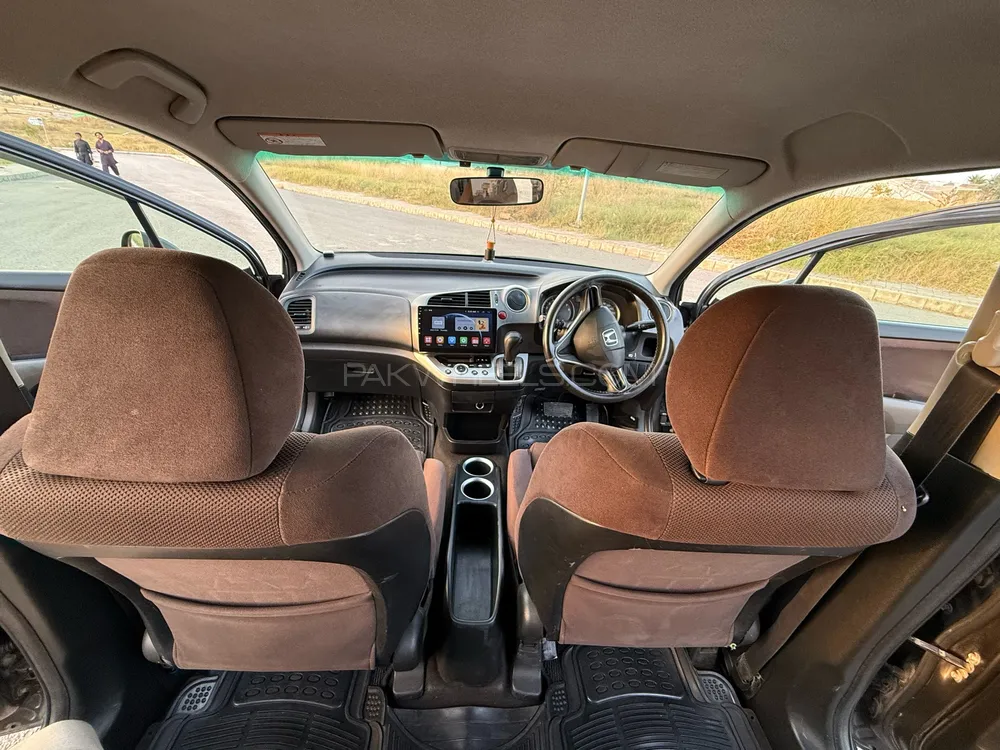 Honda Stream 2007 for Sale in Rawalpindi Honda Stream 2007 for Sale in Rawalpindi Image-14