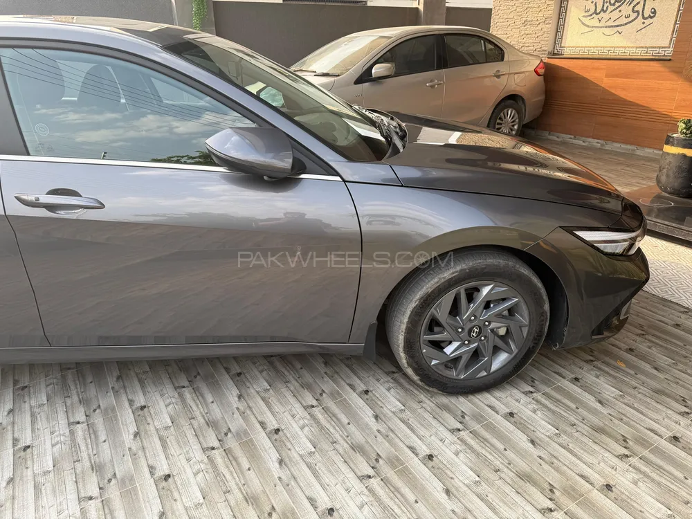 Hyundai Elantra 2025 for Sale in Lahore Hyundai Elantra 2025 for Sale in Lahore Image-3