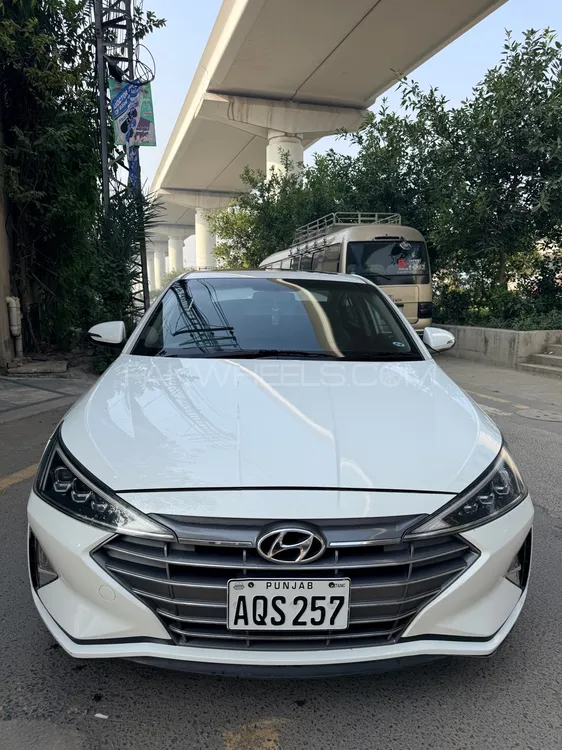 Hyundai Elantra 2024 for Sale in Lahore Image-1