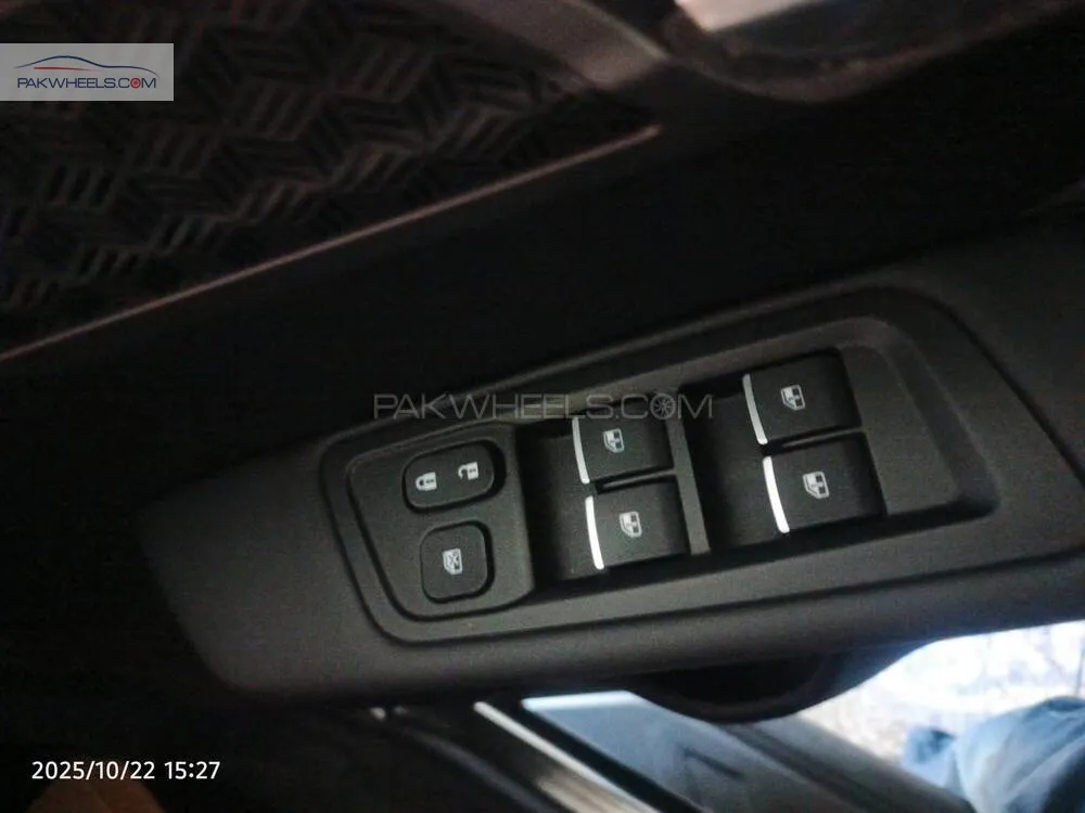 JAC T9 2025 for Sale in Lahore JAC T9 2025 for Sale in Lahore Image-12