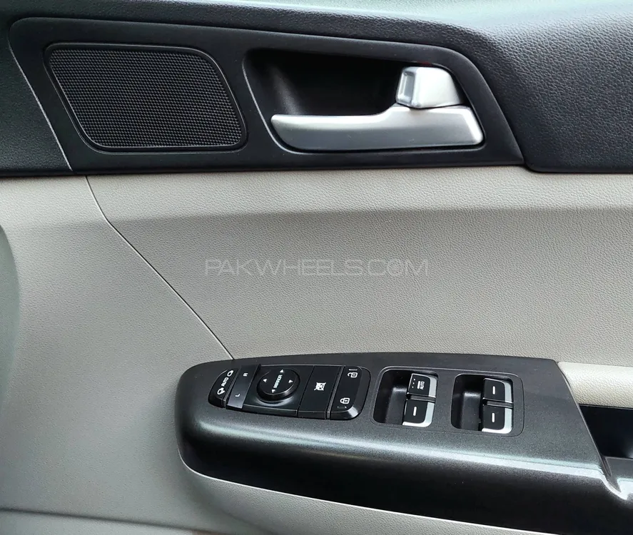 KIA Sportage 2020 for Sale in Karachi KIA Sportage 2020 for Sale in Karachi Image-12