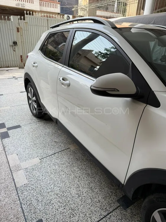 KIA Stonic 2022 for Sale in Lahore KIA Stonic 2022 for Sale in Lahore Image-4
