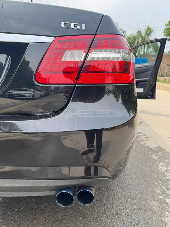 Mercedes Benz E Class 2011 for Sale in Lahore Mercedes Benz E Class 2011 for Sale in Lahore Image-11