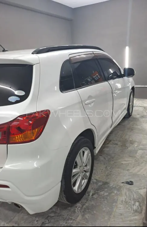 Mitsubishi Rvr 2010 for Sale in Lahore Image-1