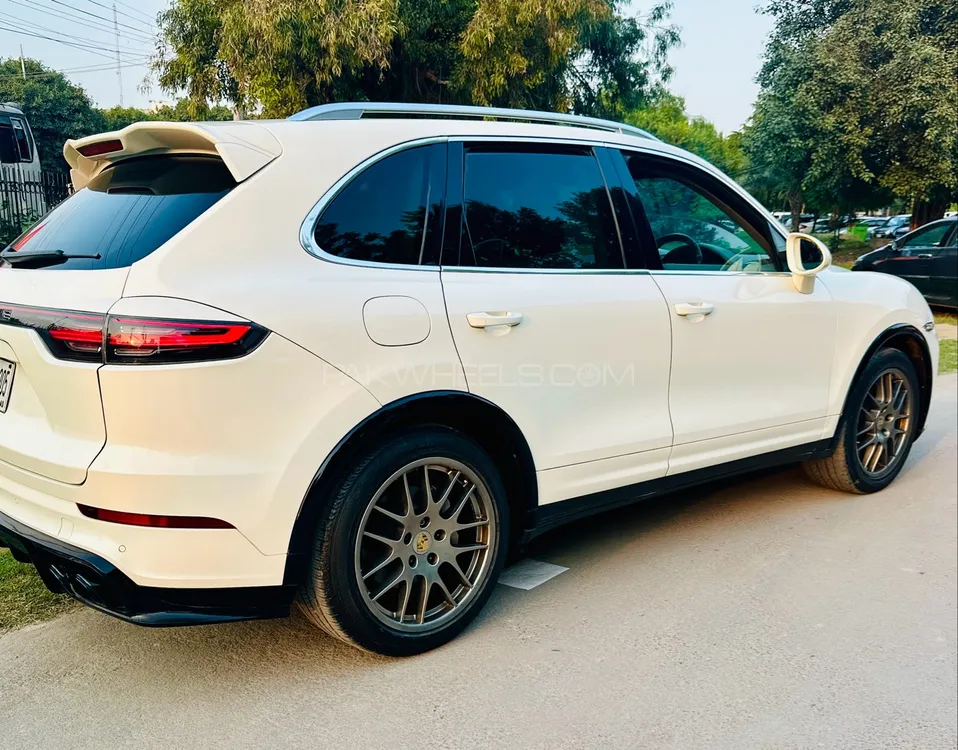 پورشے کائین 2011 for Sale in فیصل آباد پورشے کائین 2011 for Sale in فیصل آباد Image-8