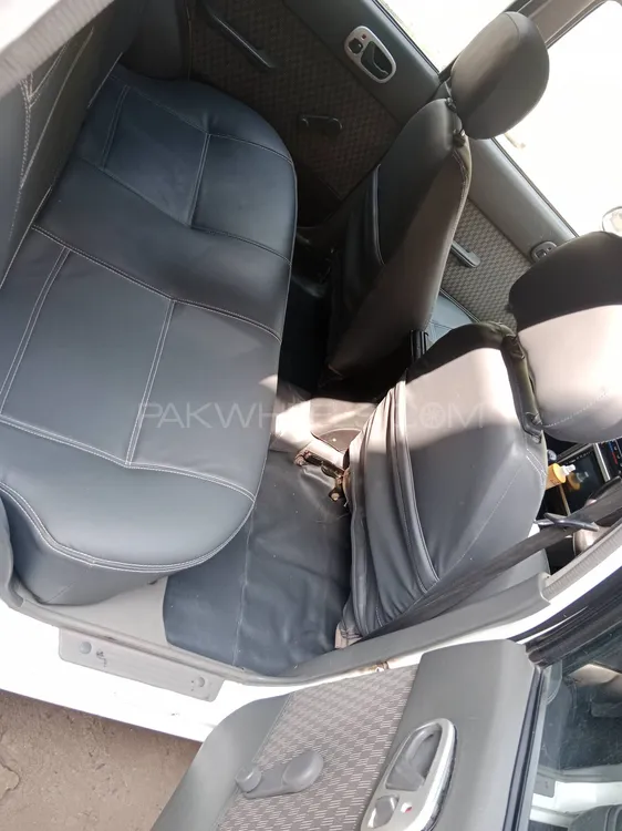 Suzuki Cultus 2017 for Sale in Faisalabad Suzuki Cultus 2017 for Sale in Faisalabad Image-16