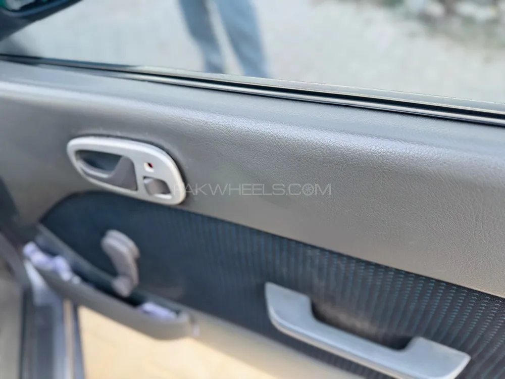Suzuki Cultus 2015 for Sale in Rawalpindi Suzuki Cultus 2015 for Sale in Rawalpindi Image-13
