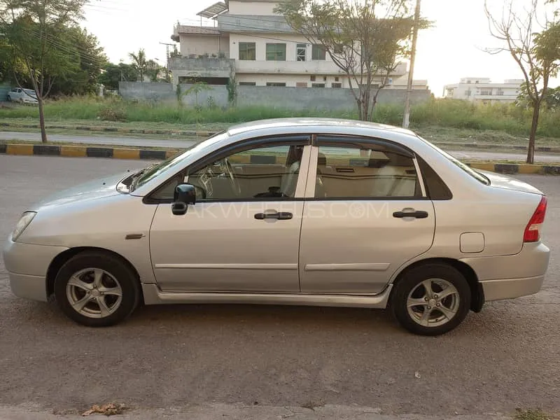 Suzuki Liana 2011 for Sale in Islamabad Image-1