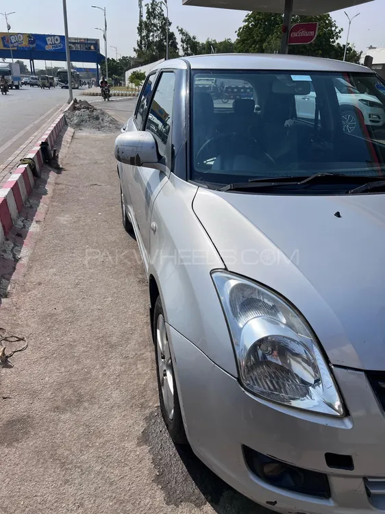Suzuki Swift 2010 for Sale in Karachi Suzuki Swift 2010 for Sale in Karachi Image-7