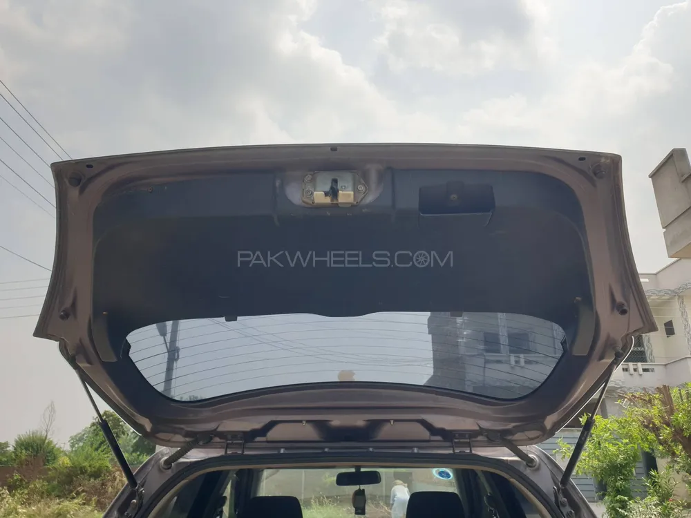 Suzuki Swift 2010 for Sale in Sargodha Suzuki Swift 2010 for Sale in Sargodha Image-15