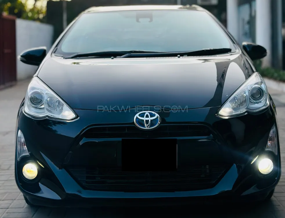 Toyota Aqua 2016 for Sale in Islamabad Image-1