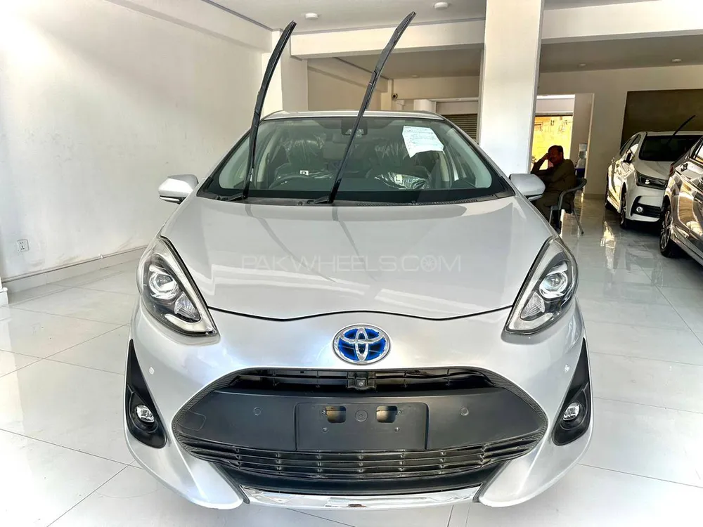 Toyota Aqua 2020 for Sale in Karachi Image-1