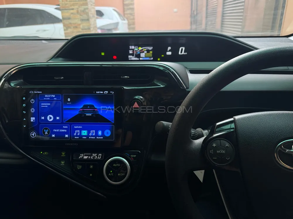 Toyota Aqua 2020 for Sale in Bahawalpur Toyota Aqua 2020 for Sale in Bahawalpur Image-7