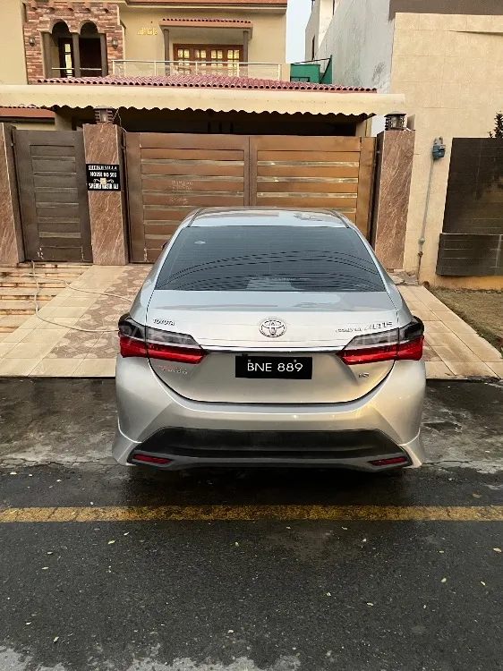 Toyota Corolla 2018 for Sale in Multan Image-1