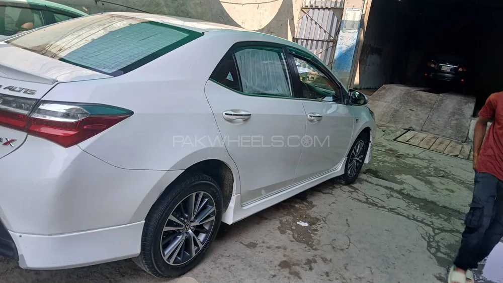 Toyota Corolla 2022 for Sale in Nowshera Virka Toyota Corolla 2022 for Sale in Nowshera Virka Image-4