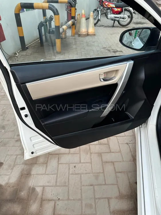 Toyota Corolla 2017 for Sale in Gujranwala Toyota Corolla 2017 for Sale in Gujranwala Image-19
