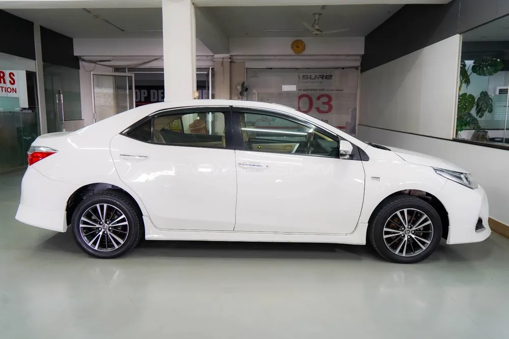 Toyota Corolla 2022 for Sale in Lahore Toyota Corolla 2022 for Sale in Lahore Image-5