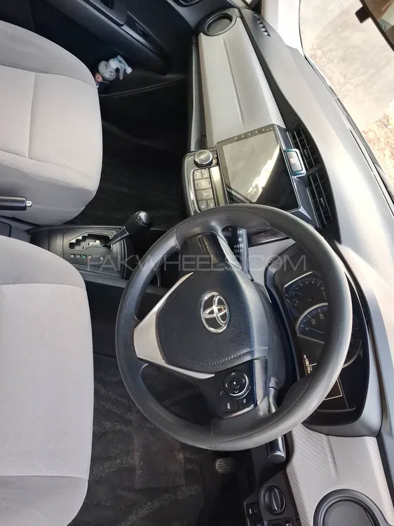 Toyota Corolla Axio 2013 for Sale in Sargodha Toyota Corolla Axio 2013 for Sale in Sargodha Image-5