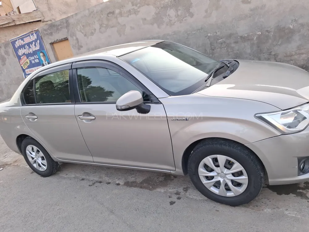 Toyota Corolla Axio 2013 for Sale in Sargodha Toyota Corolla Axio 2013 for Sale in Sargodha Image-3