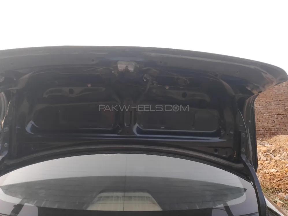 Toyota Corolla 2009 for Sale in Muzaffar Gargh Image-1