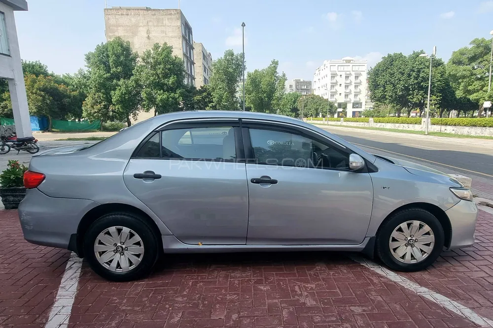 Toyota Corolla 2011 for Sale in Lahore Toyota Corolla 2011 for Sale in Lahore Image-10