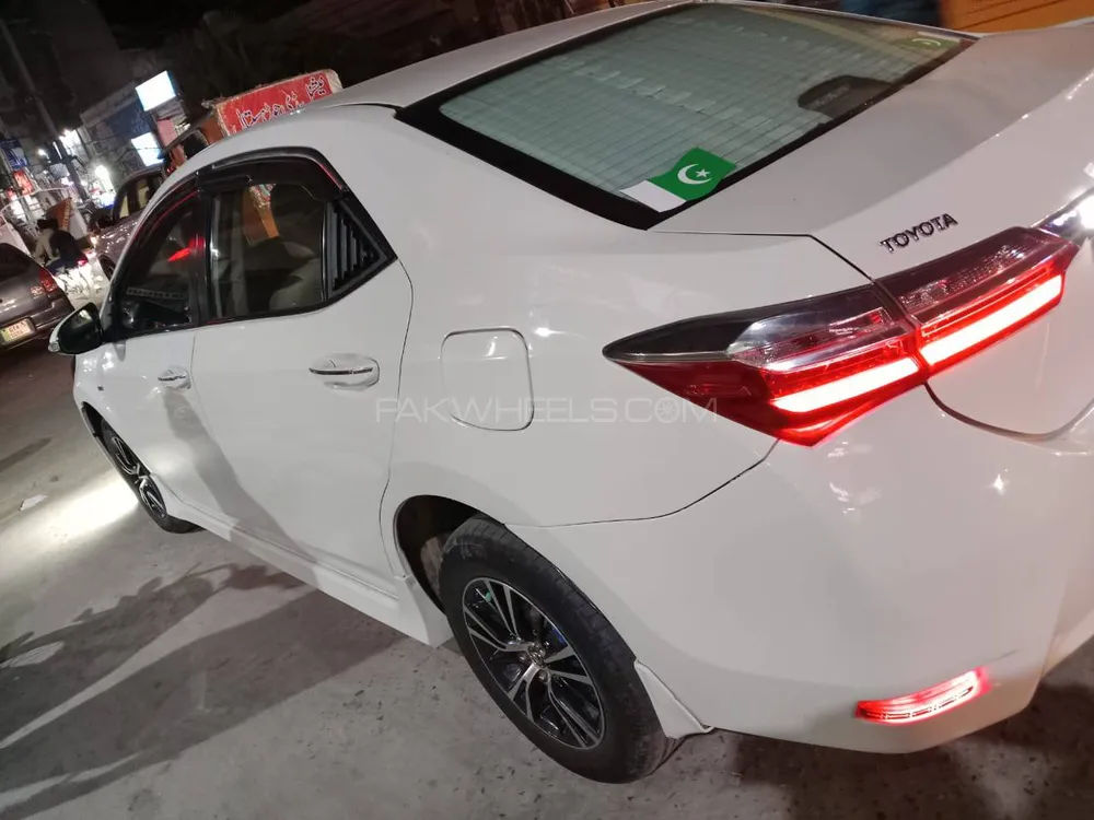 Toyota Corolla 2018 for Sale in Gujrat Image-1
