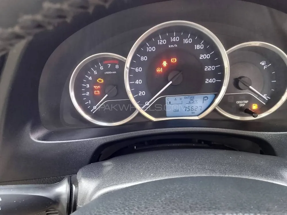 Toyota Corolla 2018 for Sale in Lahore Toyota Corolla 2018 for Sale in Lahore Image-10