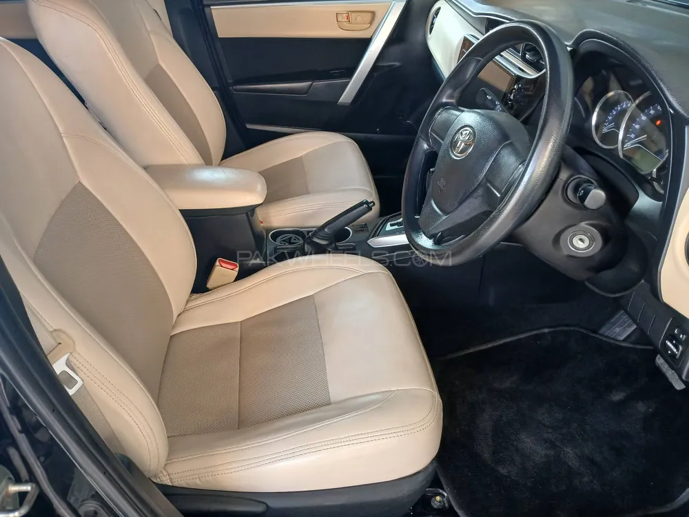 Toyota Corolla 2019 for Sale in Lahore Toyota Corolla 2019 for Sale in Lahore Image-12