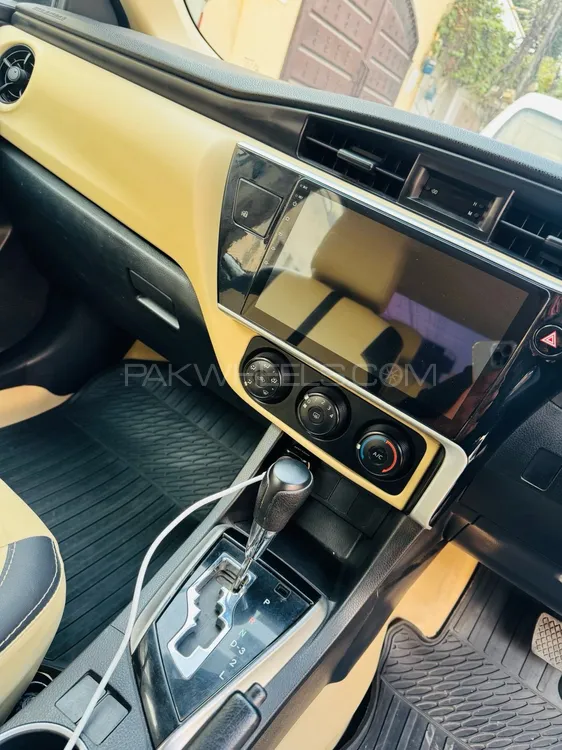 Toyota Corolla 2019 for Sale in Khanewal Toyota Corolla 2019 for Sale in Khanewal Image-12
