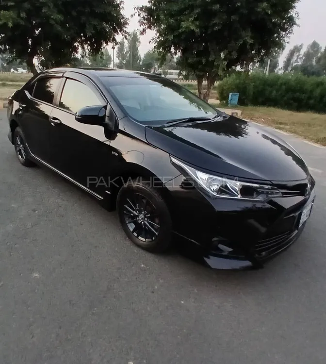 Toyota Corolla 2019 for Sale in Lahore Toyota Corolla 2019 for Sale in Lahore Image-3
