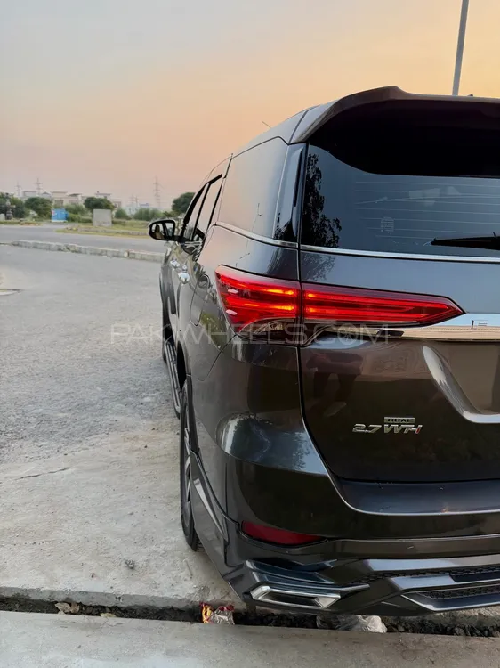 Toyota Fortuner 2017 for Sale in Gujranwala Toyota Fortuner 2017 for Sale in Gujranwala Image-7